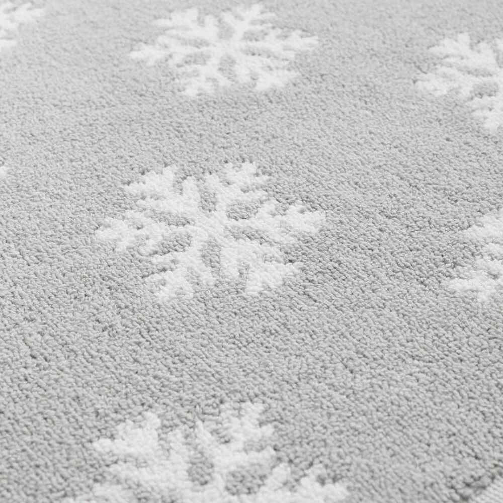 Pottery Barn Snowflake Bath Mat